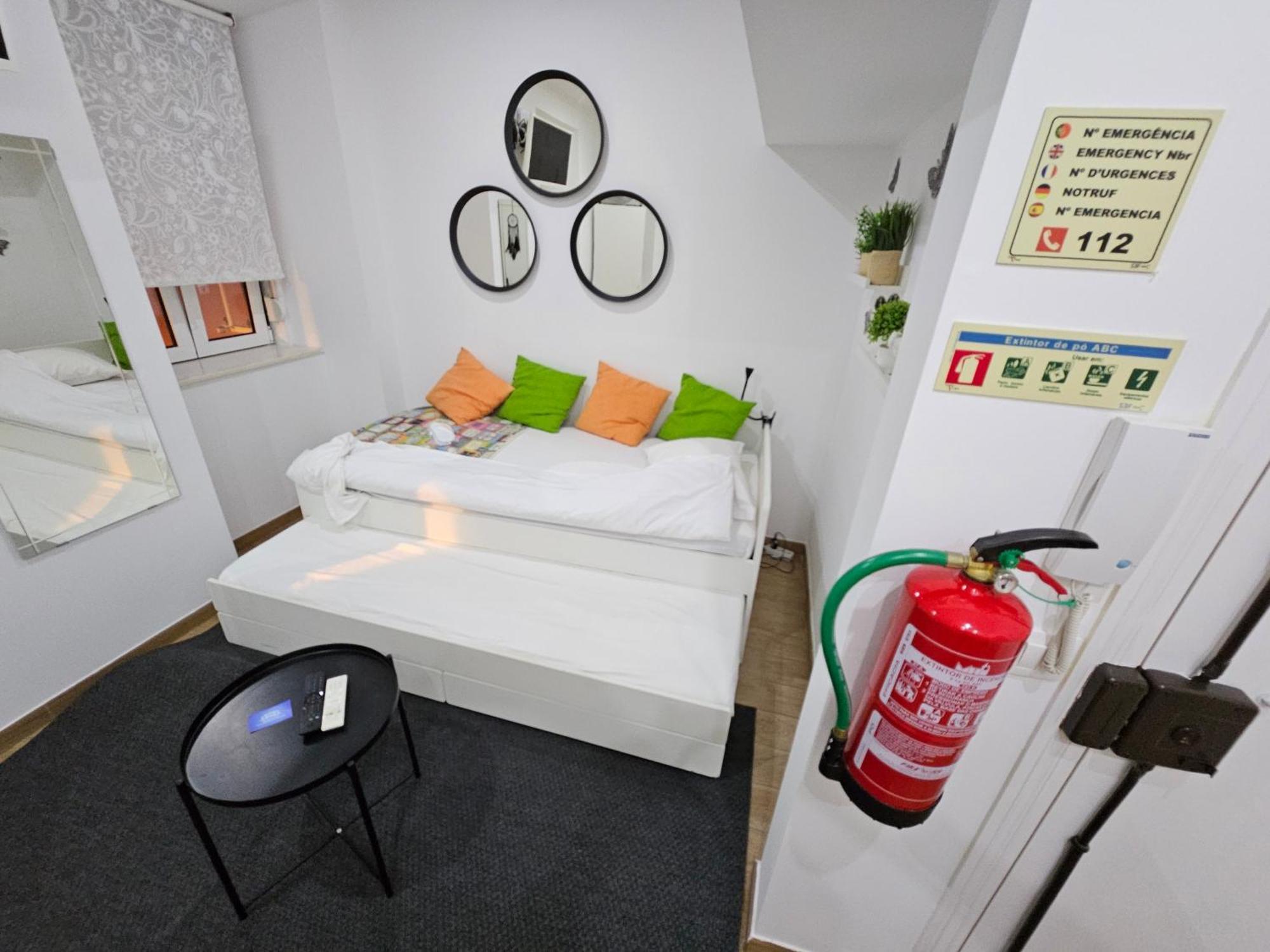 Vila Queiros, 6 Lissabon Zimmer foto